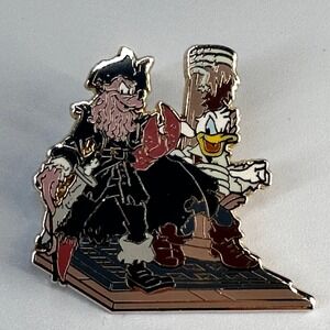 Goofy Donald Duck Pirates of the Caribbean Disney Pin Davy Jones Will Turner '09